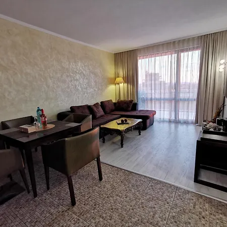 Royal Premium Residence- Sunny *