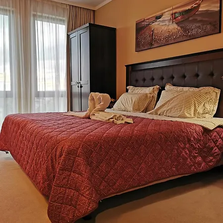Апартаменты Royal Premium Residence- Sunny *