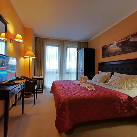Royal Premium Residence- Sunny