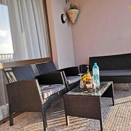 Royal Premium Residence- Sunny Апартаменты *